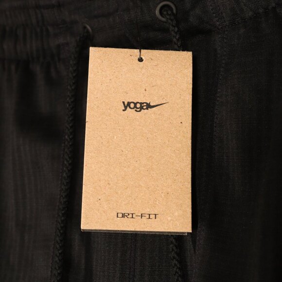 NWT Nike Men's Yoga Shorts in Black Size L - Picture 9 of 12